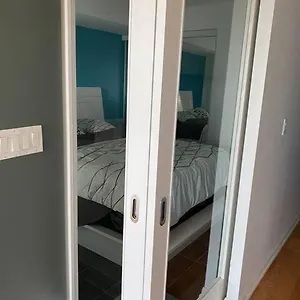 https://lovely-1-bedroom-condo-with-pool.hotelstorontoontario.org