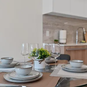 Apartment Center Brand New 1 Bedroom 4 Guests, Richmond