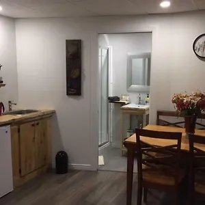 https://appartement-2-1-2-au-centre-de-la-ville-de-quebec.hotelsquebeccity.net