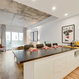 https://2-beds-la-suite-haute-couture-vieux-limoilou.hotelsquebeccity.net